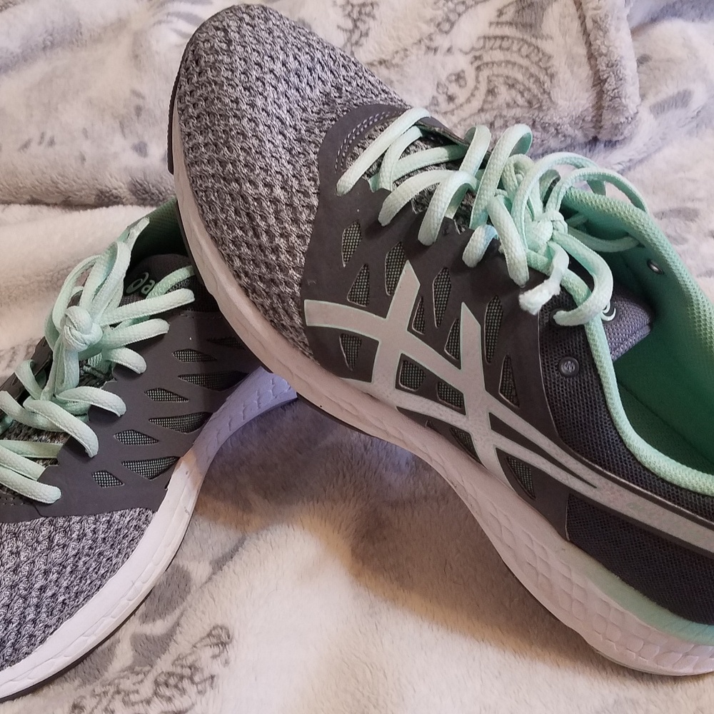 Asics duo max gel womens running shoes size 10.5